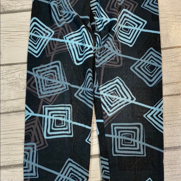 LuLaRoe geometric print leggings set - Picture 3 of 3